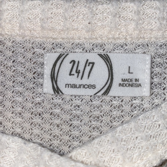 Lightweight Sweater - Picture 3 of 3